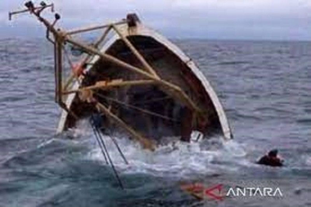 KJRI: Kapal bawa 14 WNI karam di Selat Malaka, 11 orang selamat