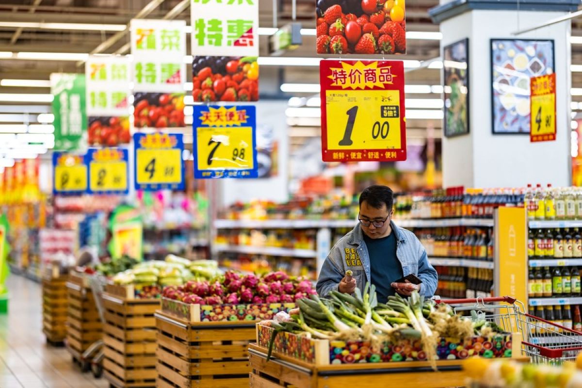 Penjualan retail China naik 12,7 persen pada Mei 2023