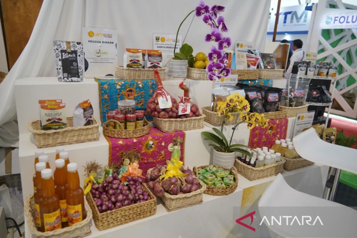 Ministry showcases featured commodities at XVI Penas Tani