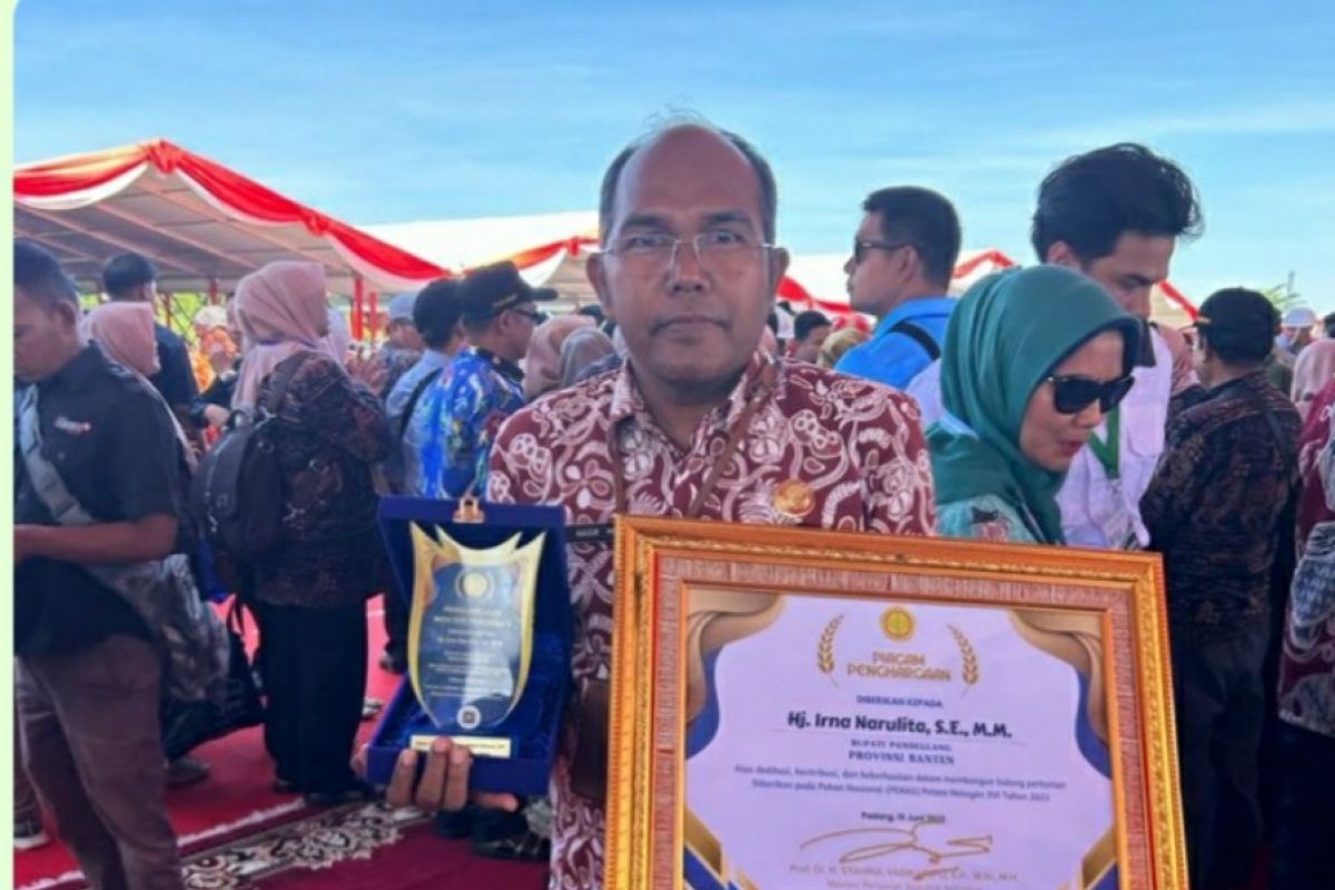 Bupati Pandeglang raih penghargaan di Penas XVI Kota Padang