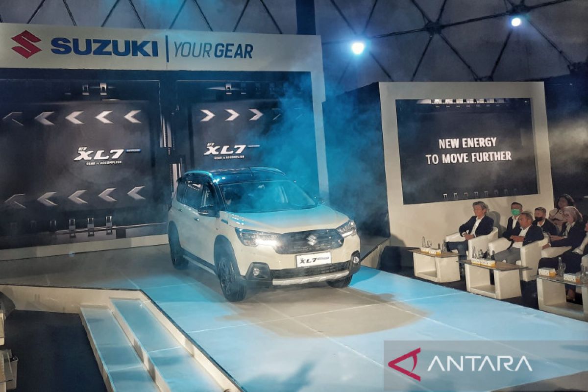Suzuki resmi luncurkan New XL7 Hybrid dengan harga terjangkau