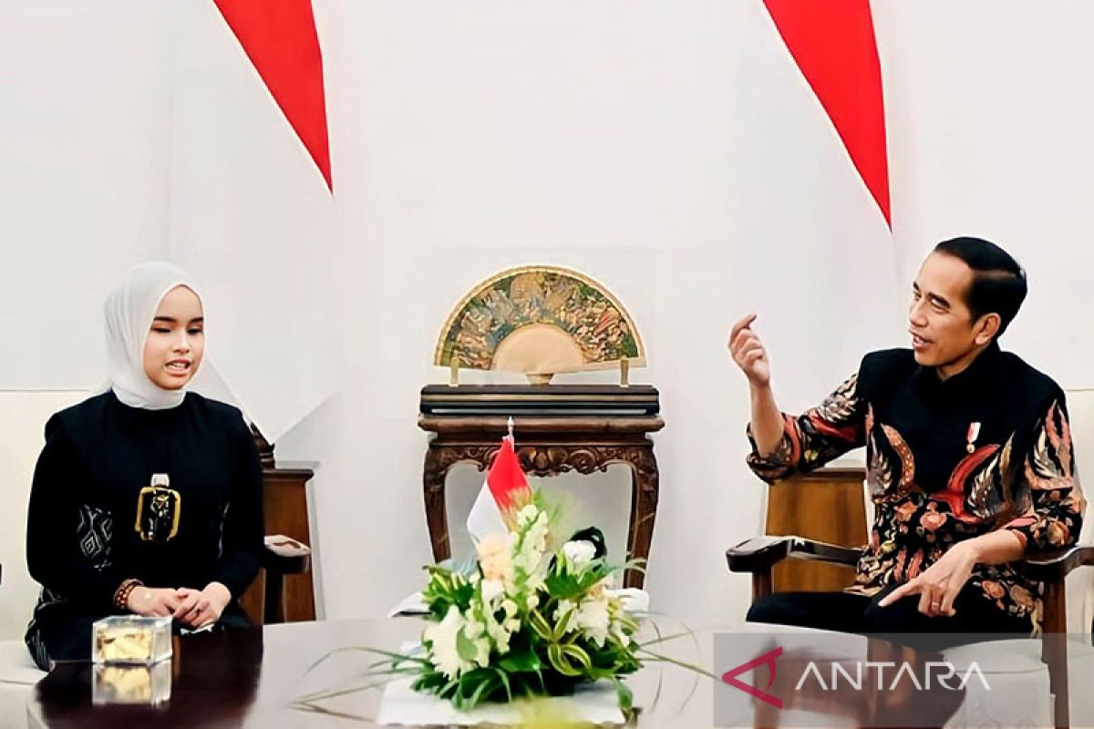 Putri Ariani temui Presiden Jokowi di Istana Merdeka