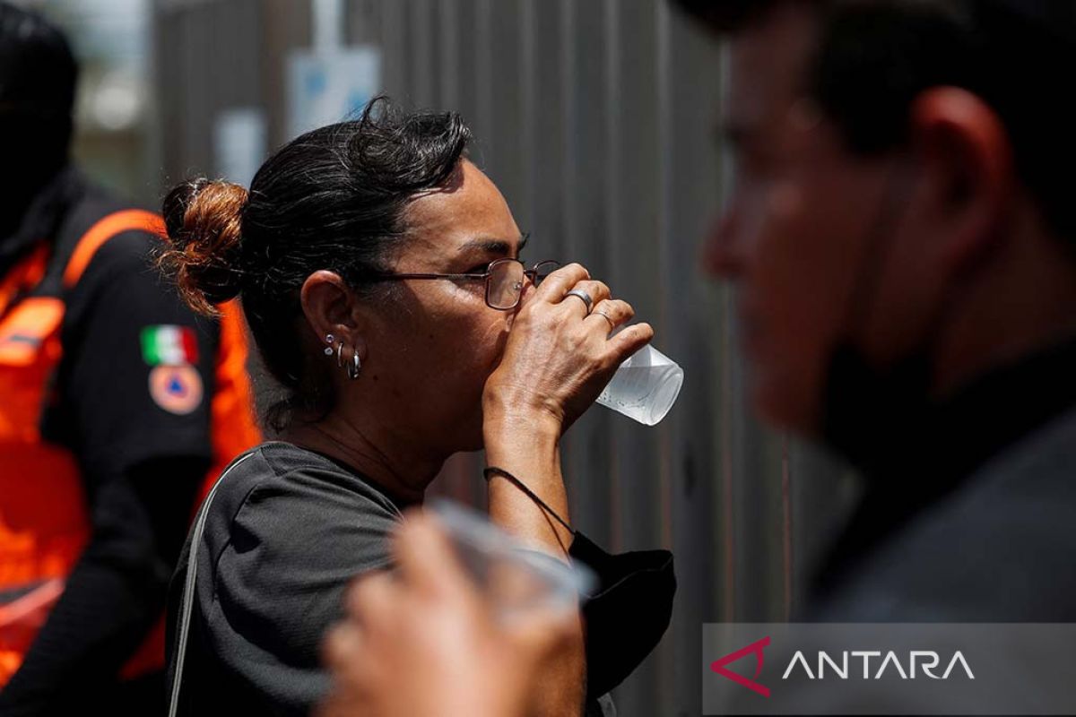 Minum air terlalu banyak ternyata sama bahayanya dengan dehidrasi