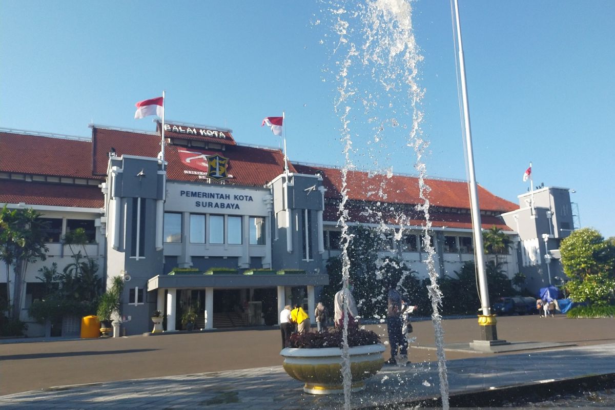 Pemkot Surabaya buka layanan aduan wisuda pelajar TK hingga SMP