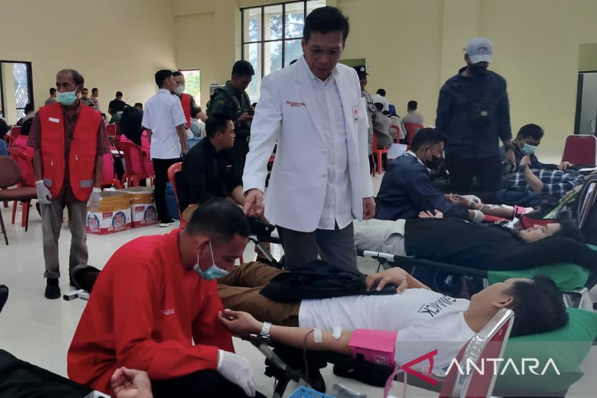 Polda Sultra gelar aksi donor darah bantu ketersediaan stok