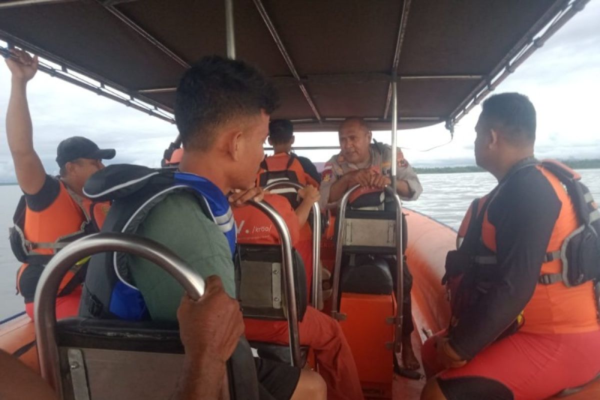 Tim SAR gabungan berhasil evakuasi korban kecelakaan perahu perairan Nabire