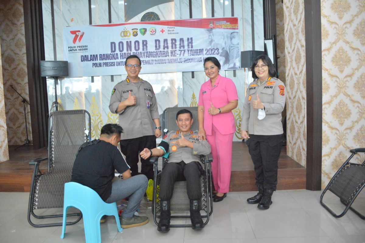 Polda Jambi gelar donor darah meriahkan HUT Bhayangkara ke-77