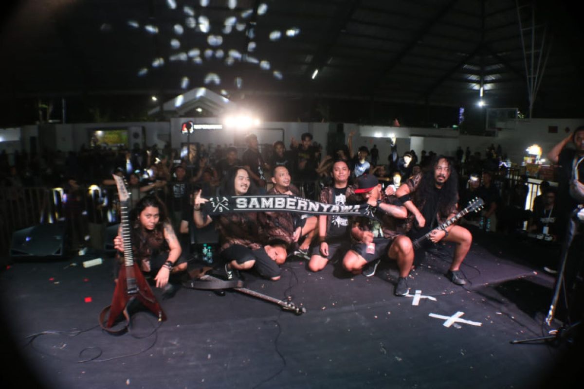 Sepuluh band cadas gebrak Rockin Surabaya
