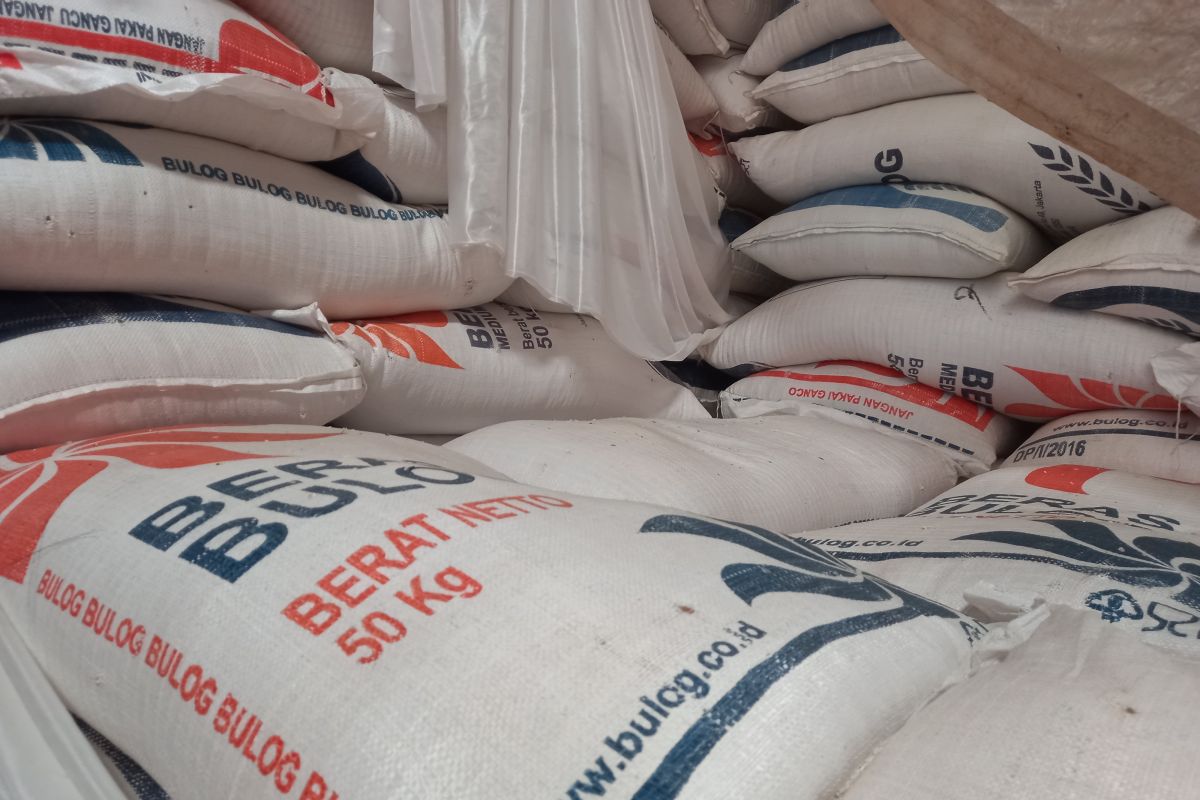 Bulog Samarinda target penyaluran 826,15 ton beras
