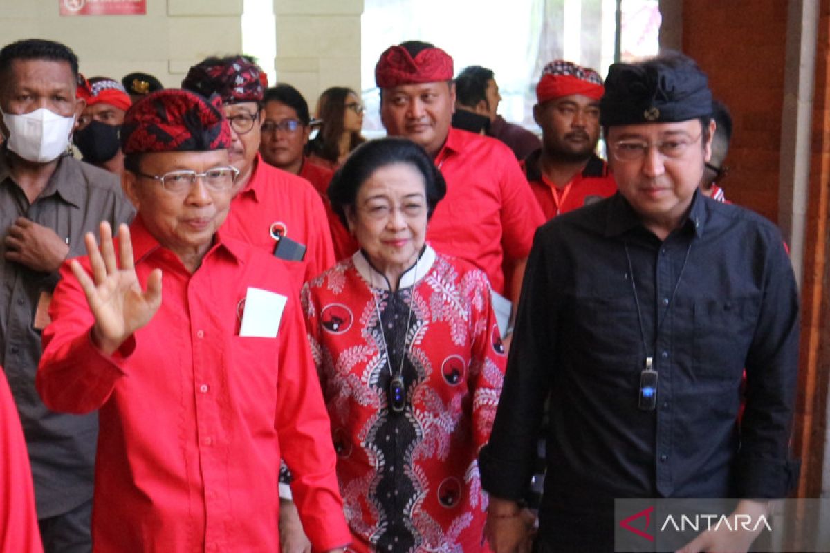Megawati - Ganjar hadiri konsolidasi PDIP Bali