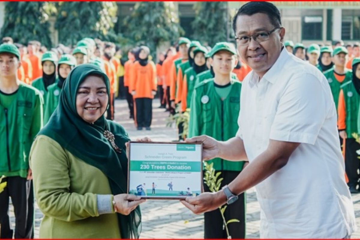 Schneider Indonesia berupaya kurangi emisi karbon