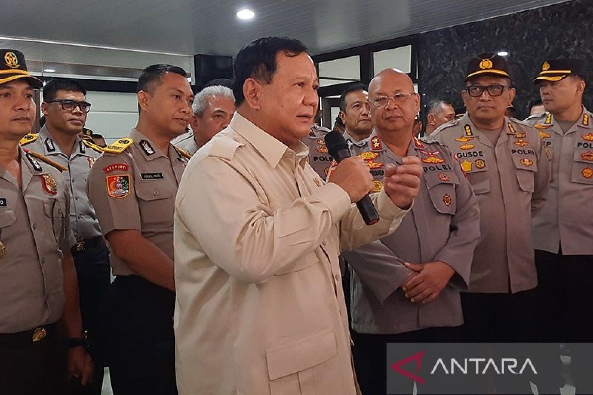 Kemarin, Prabowo Subianto respons PM Belanda hingga PDIP patuhi putusan MK