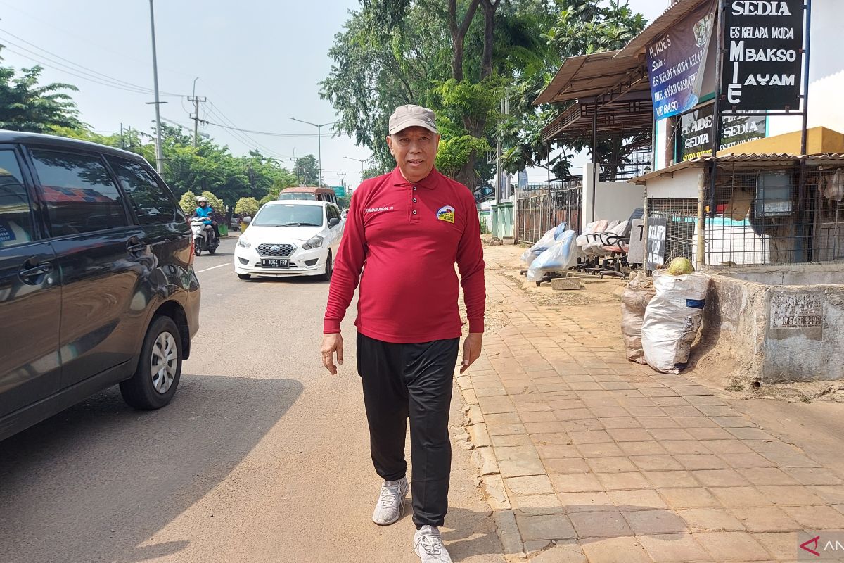 Lansia penderita stroke berjalan kaki 400 km Yogyakarta-Bandung