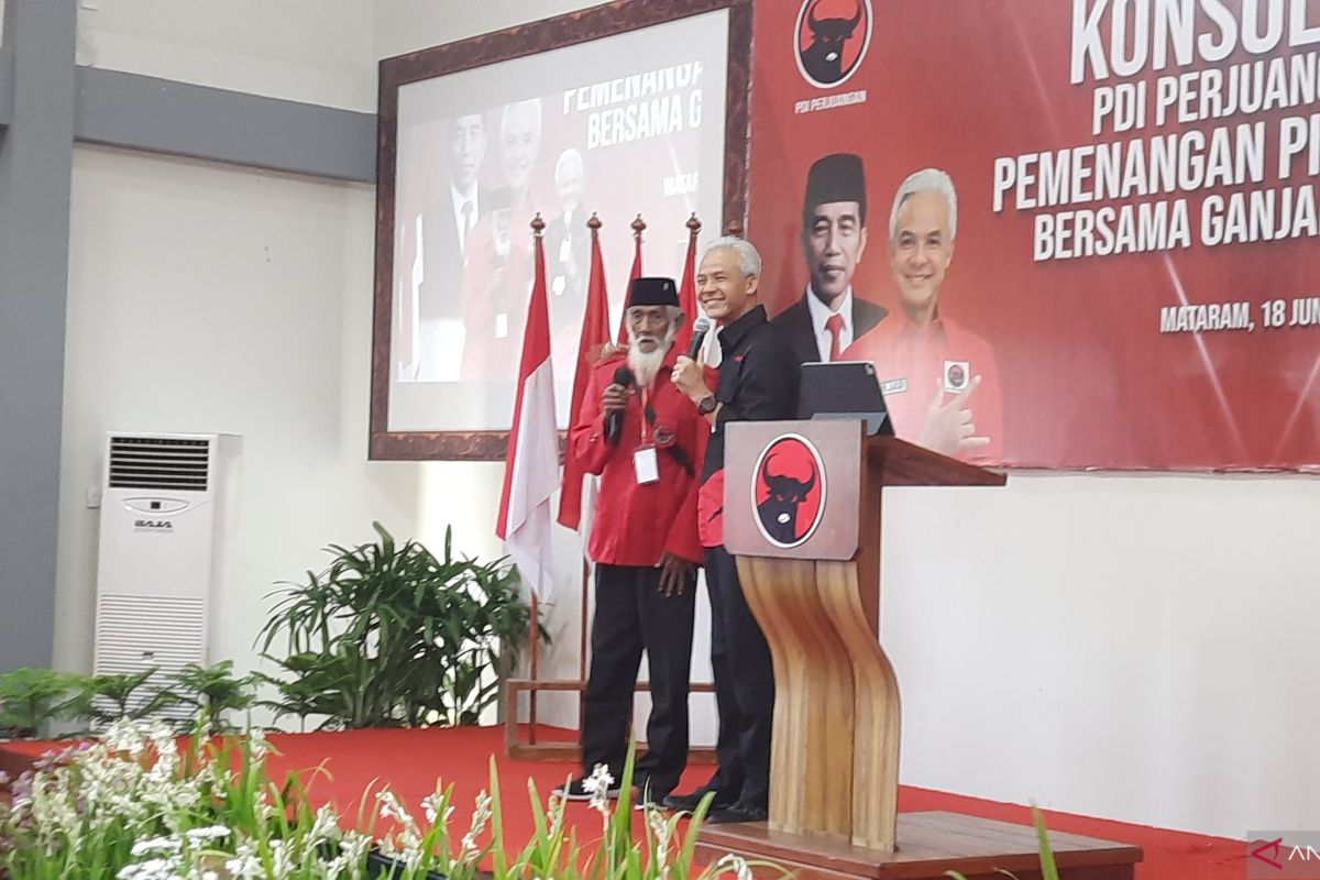 Ganjar terinspirasi Soekarno Ketua PAC PDIP seumur hidup di NTB