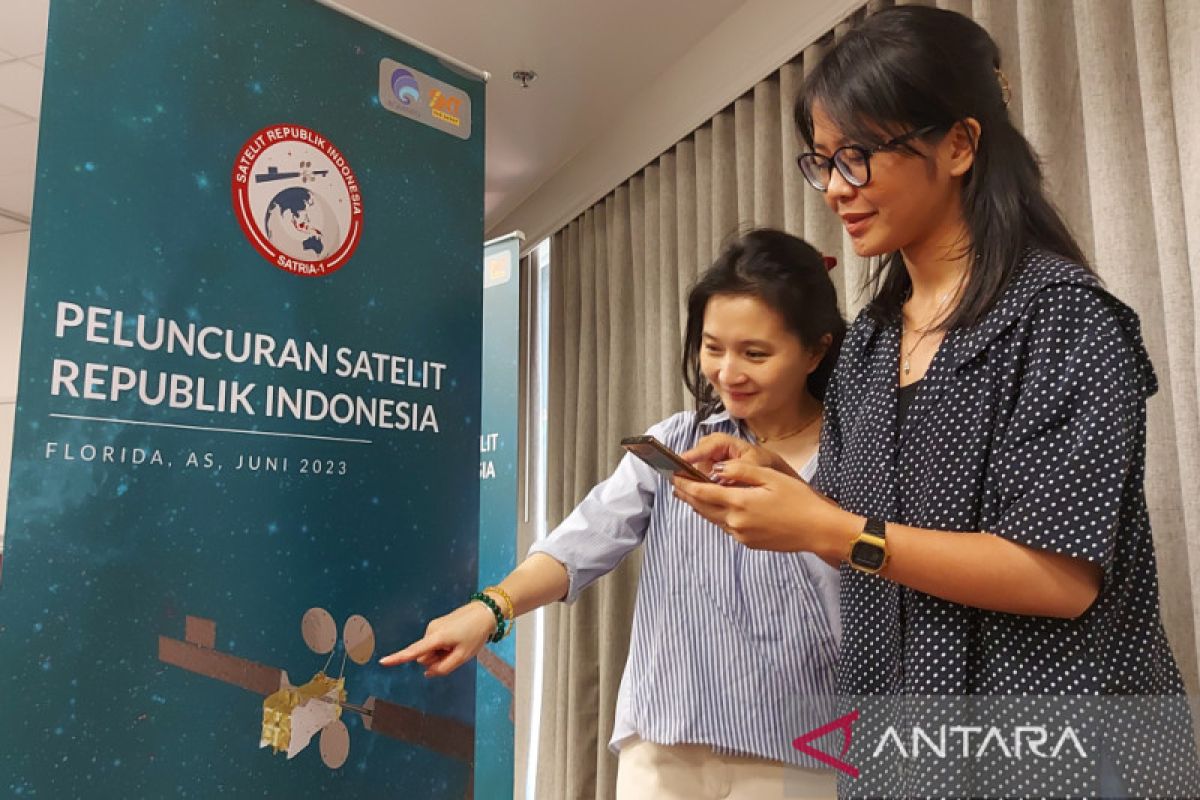 Nonton bareng  peluncuran SATRIA-1 bagi warga Indonesia di AS