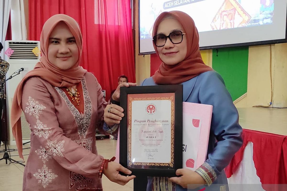 Aceh Tengah raih juara busana etnik daerah pada Rakerda Dekranasda