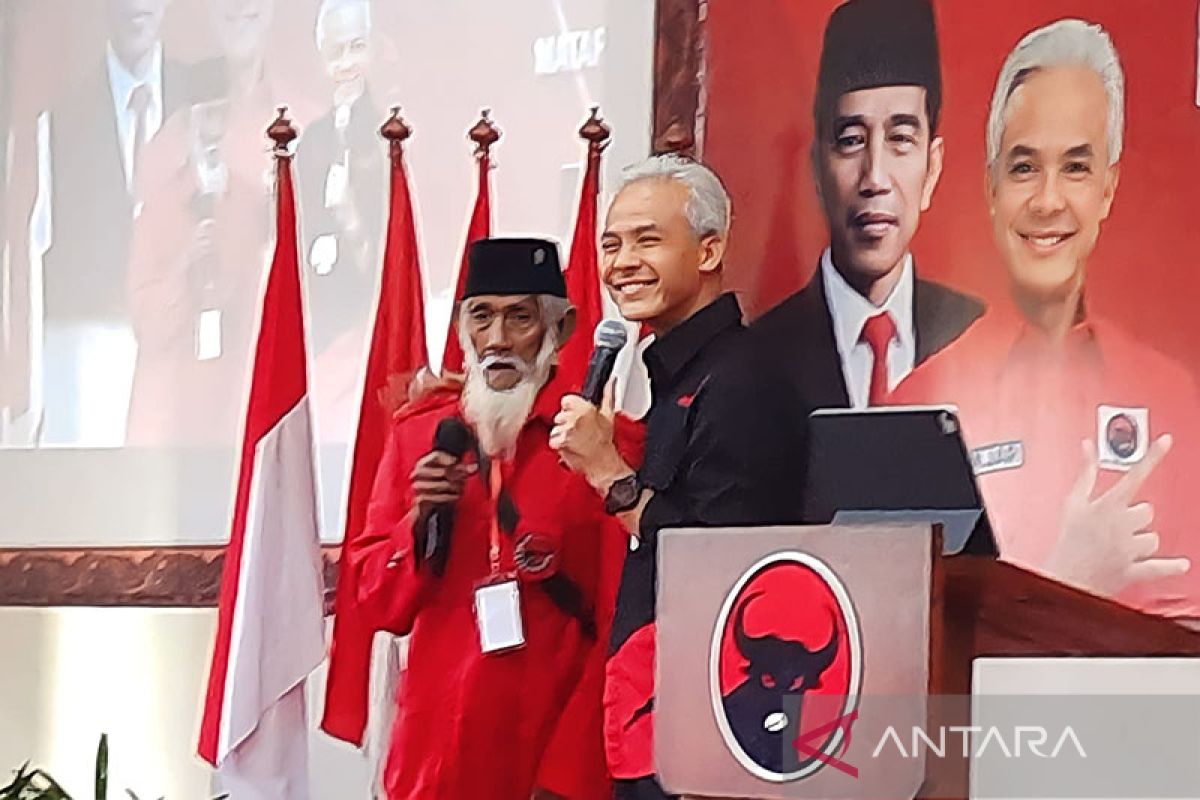 Ganjar terinspirasi usai temui Soekarno Ketua PAC seumur hidup di NTB