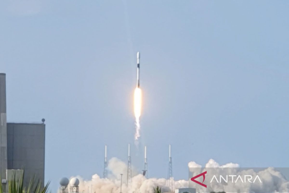 SATRIA-1 satelit internet pertama milik Indonesia sukses meluncur ke angkasa dari Florida