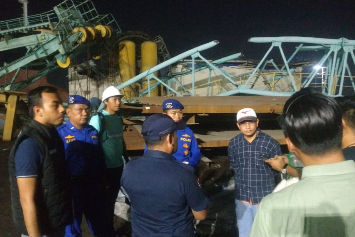 Ditpolairud Polda Banten tangani dua pekerja PT SMI 2 yang meninggal dunia