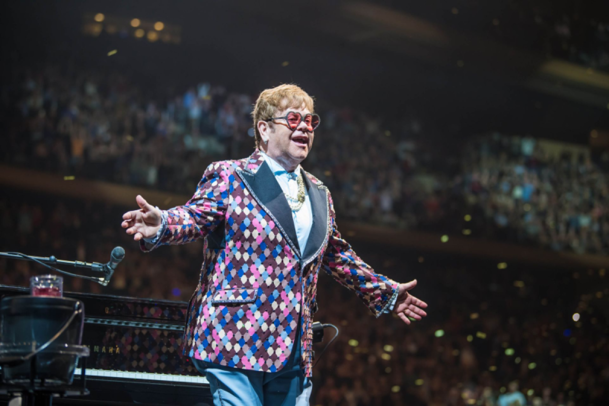 Festival musik Inggris Glastonbury akan hadirkan Elton John