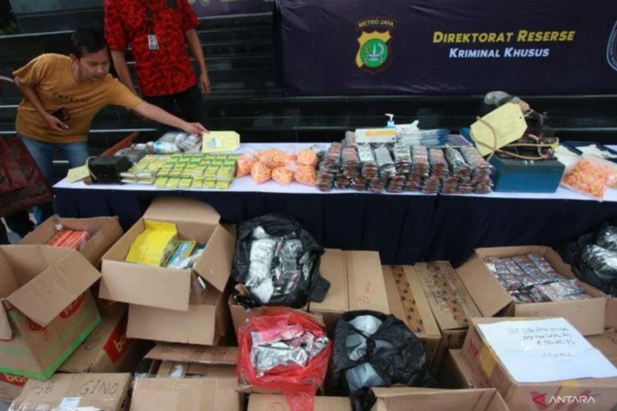 Polres Jaksel ringkus penjual obat ilegal yang menyasar pembeli remaja