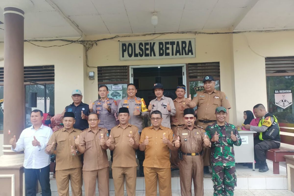 Masyarakat Betara apresiasi Polres Tanjabbar dan SKK Migas PetroChina atas kegiatan sunatan massal