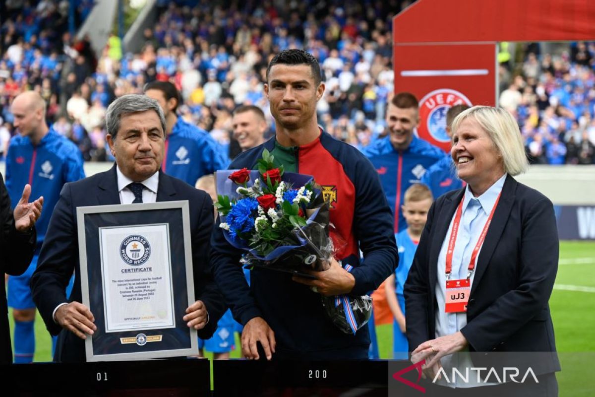 Catatkan penampilan ke-200, Cristiano Ronaldo masuk Guinness Book of Records