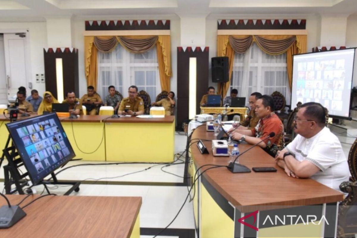 Gubernur Gorontalo larang sekolah gelar wisuda kelulusan