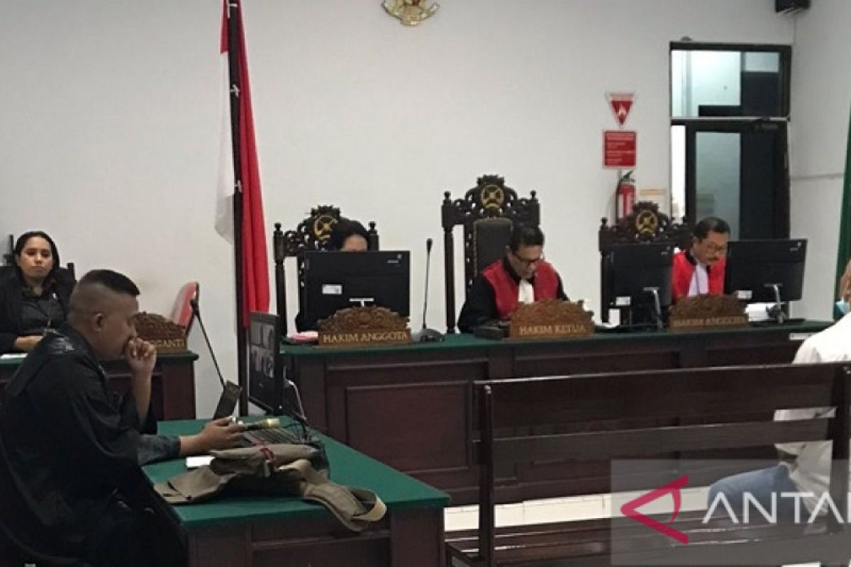 Hakim Tipikor PN Ambon vonis tujuh tahun mantan Kasatpol PP Seram Bagian Timur