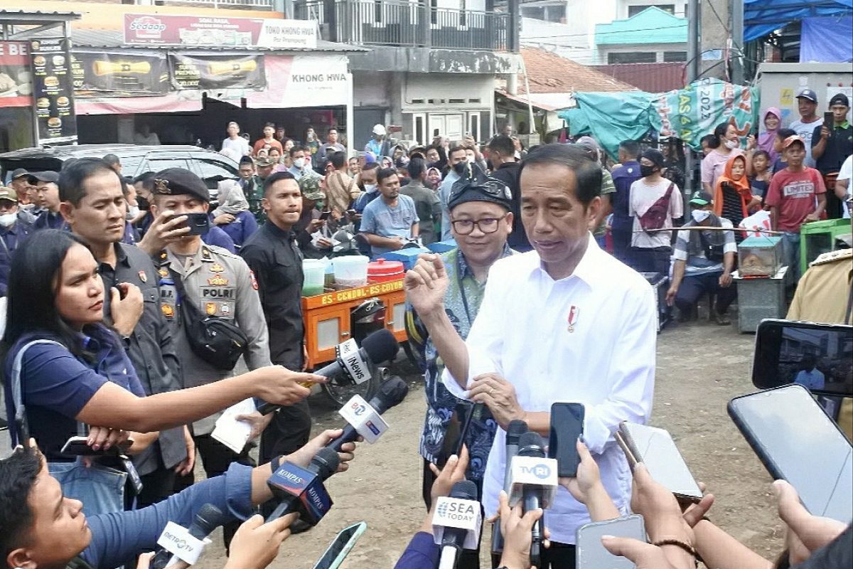 Jokowi nyatakan harga bahan pokok masih stabil jelang Idul Adha
