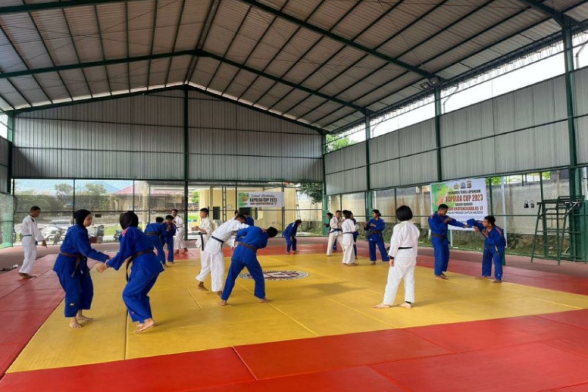 Judoka Bhayangkara Polda Sultra tingkatkan latihan untuk hadapi Kapolri Cup