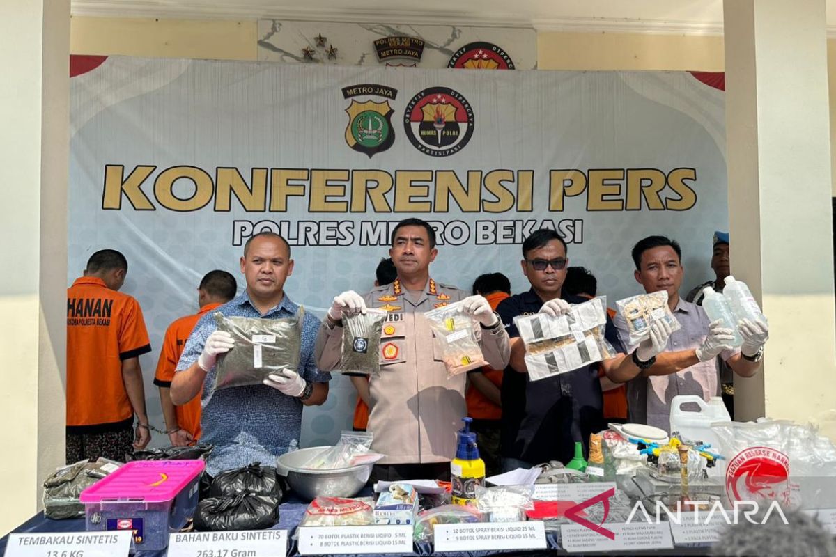 Polres Bekasi bongkar jaringan produsen rumahan narkotika jenis tembakau sintetis