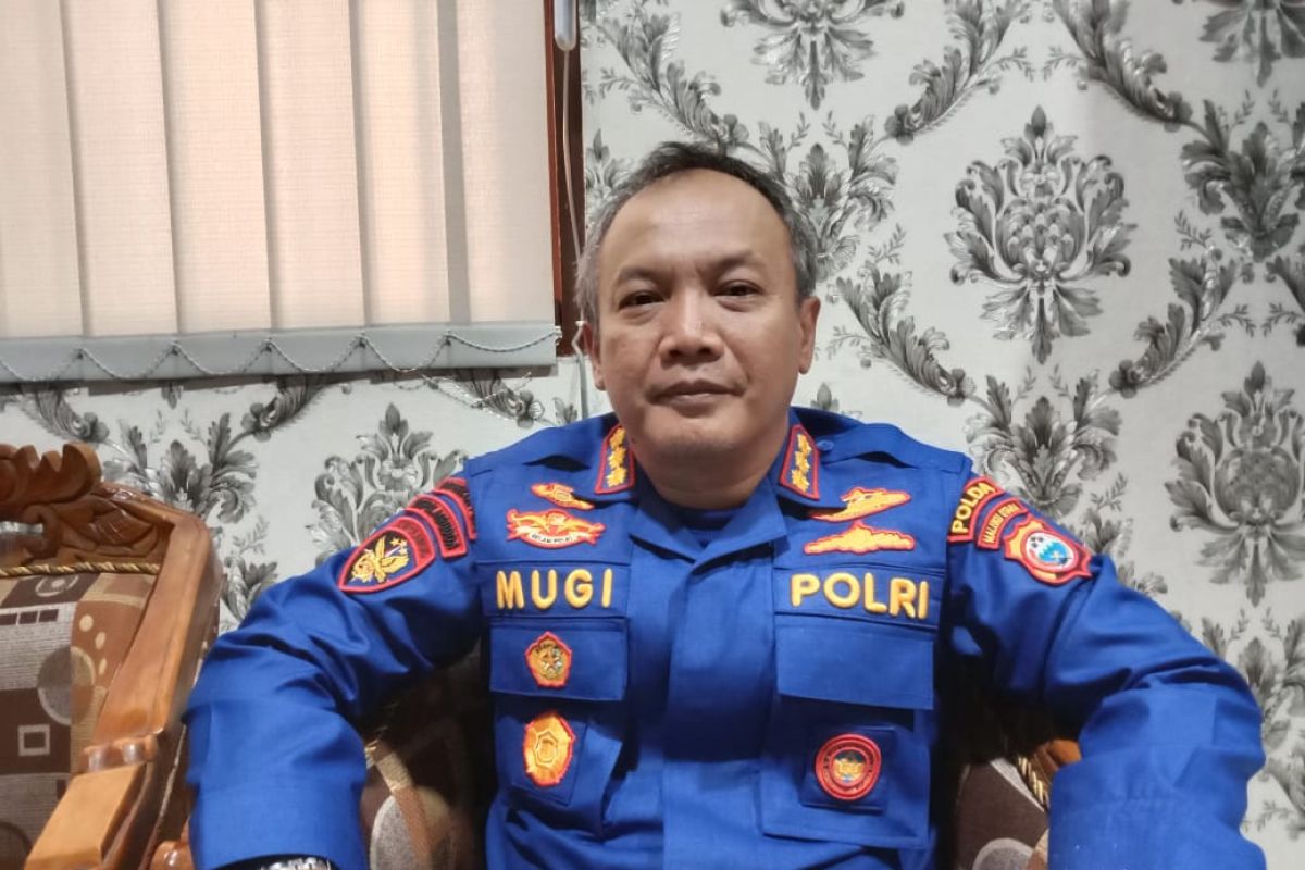 Ditpolairud Polda Maluku Utara tangkap dua pelaku bom ikan