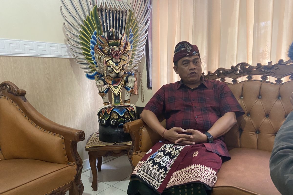 Kadinkes Bali minta masyarakat lapor bila petugas tak beri VAR