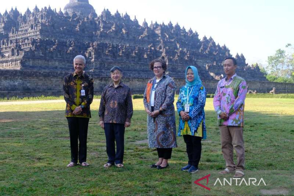 Japanese Emperor Naruhito visits Borobudur Temple