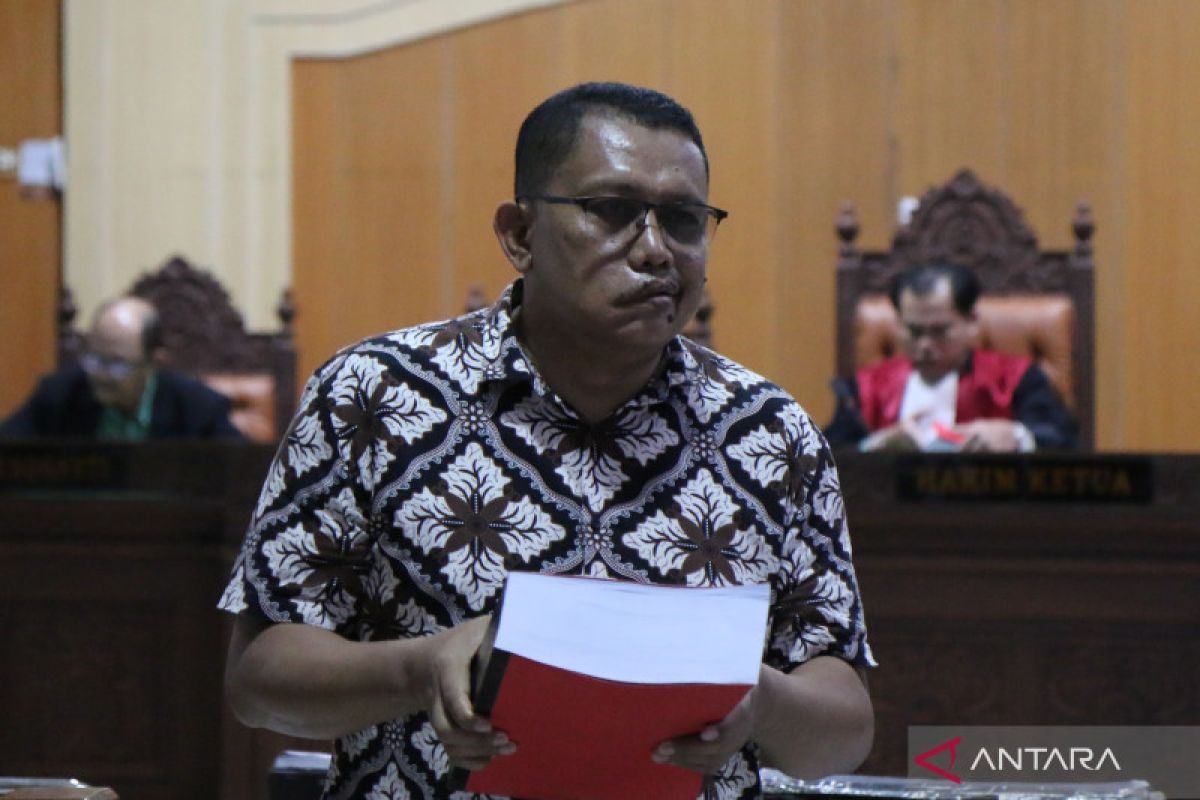 Kasus KUR Lotim, Jaksa tuntut mantan kepala bank plat merah Mataram 14 tahun penjara