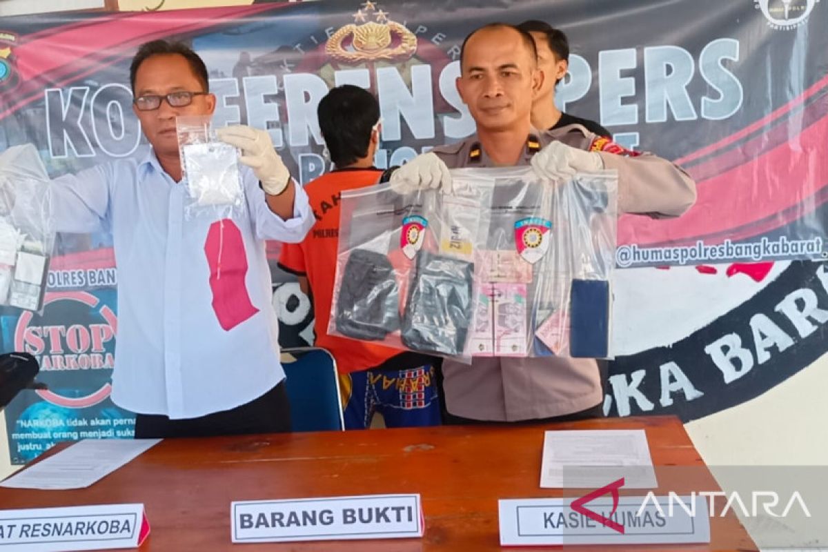 Polisi Bangka Barat mengajak warga berperan aktif berantas narkoba