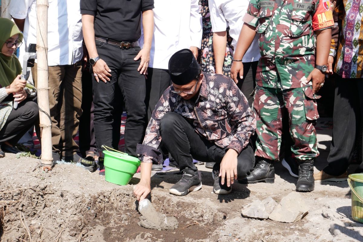 Pemkab Sidoarjo bangun infrastruktur jembatan di wilayah pesisir Candi