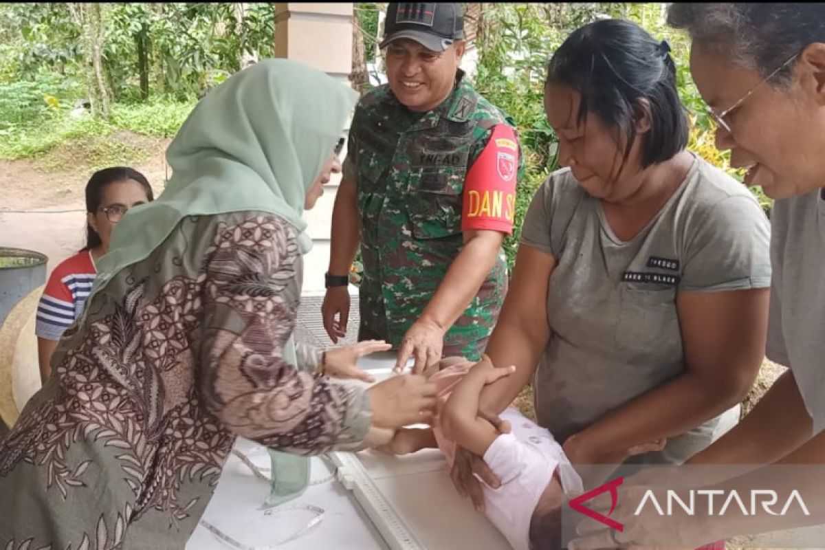 TNI gelar penyuluhan kesehatan anak guna tekan stunting di Maluku