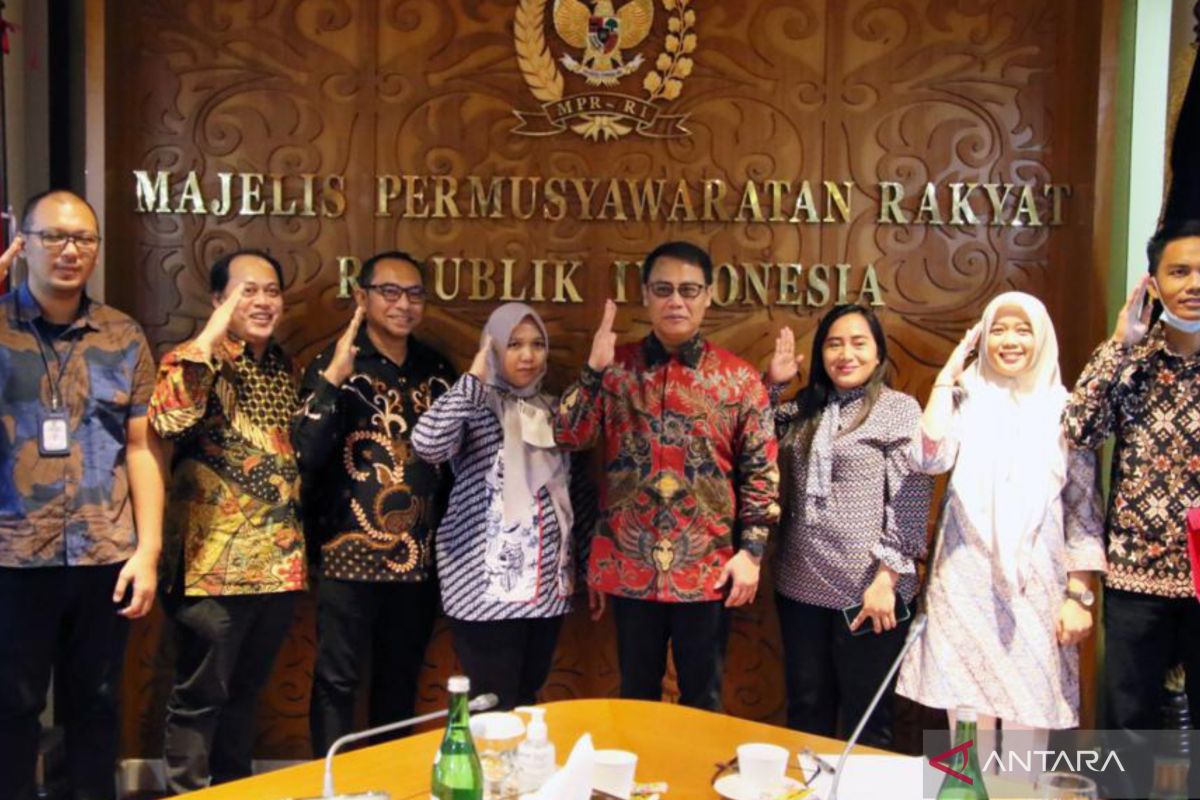 MPR advises regions to devise regulations to foster Pancasila ideology