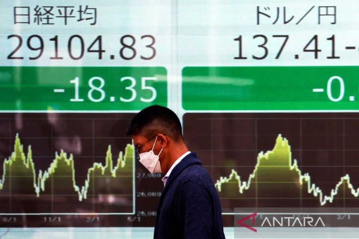 Saham Tokyo berakhir lebih rendah ikuti kerugian Wall Street