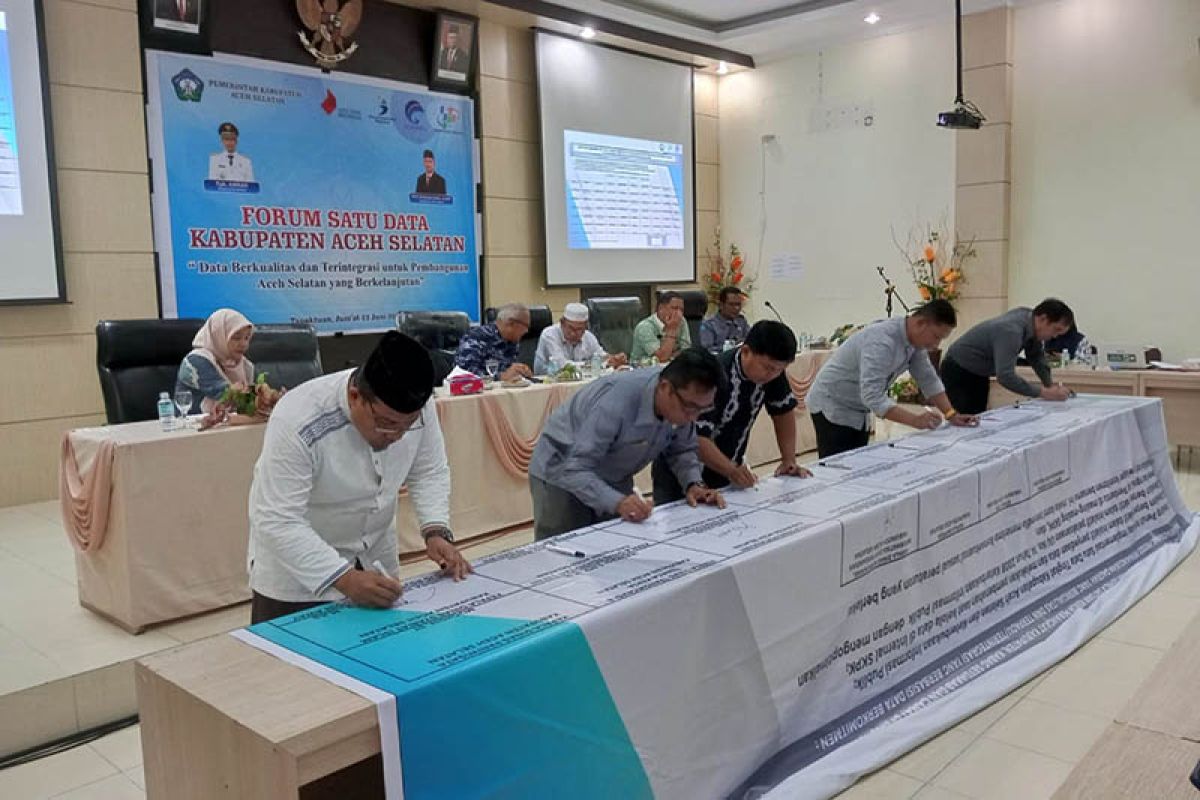 Pemkab Aceh Selatan gelar forum satu data