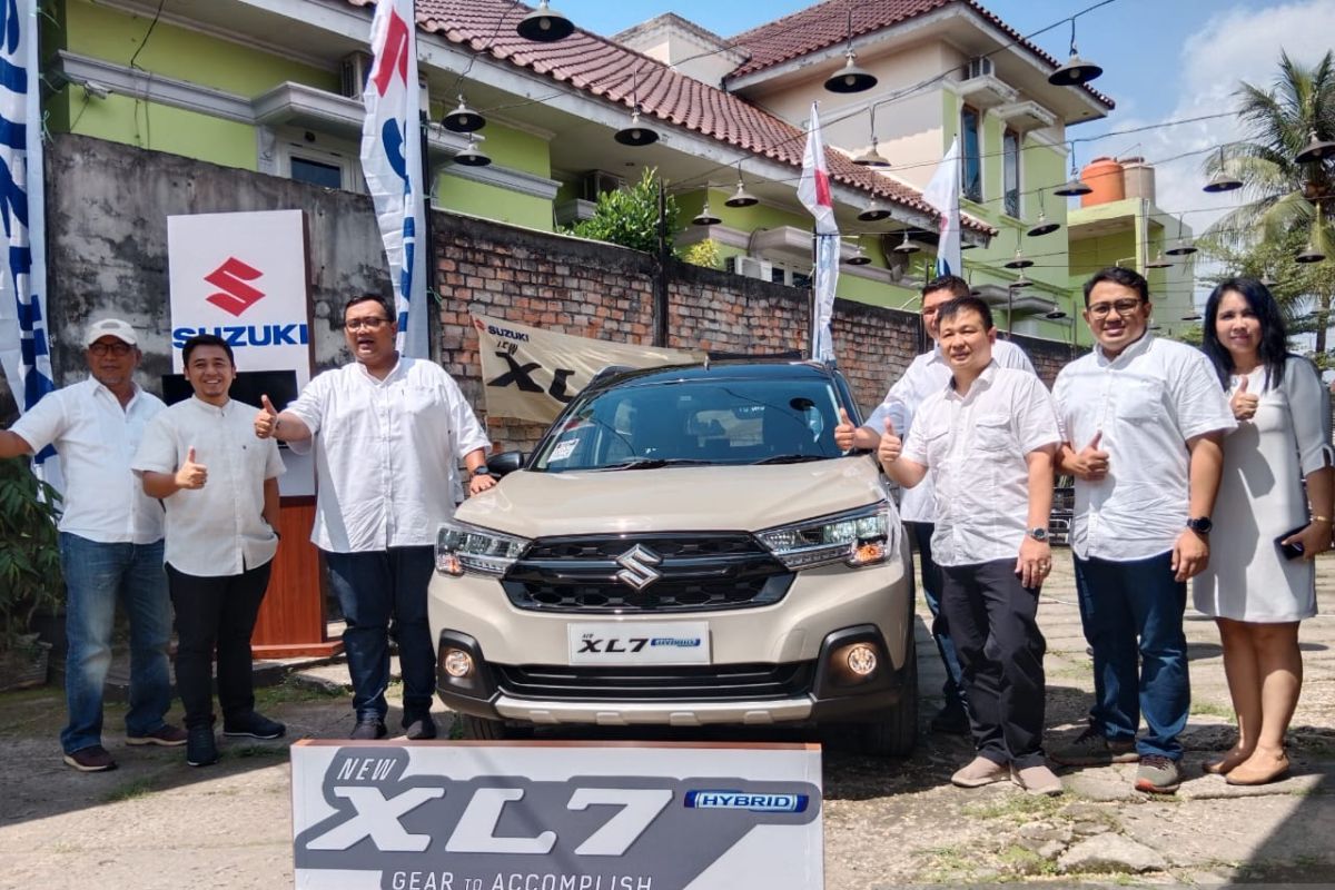 Suzuki New XL7 Hybrid SUV ramah lingkungan mengaspal di Jambi