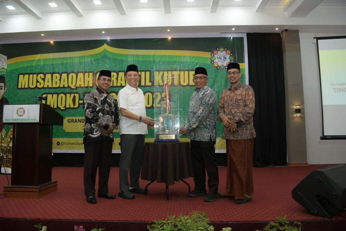 Kafilah Aceh Besar Juara umum MQK III Aceh