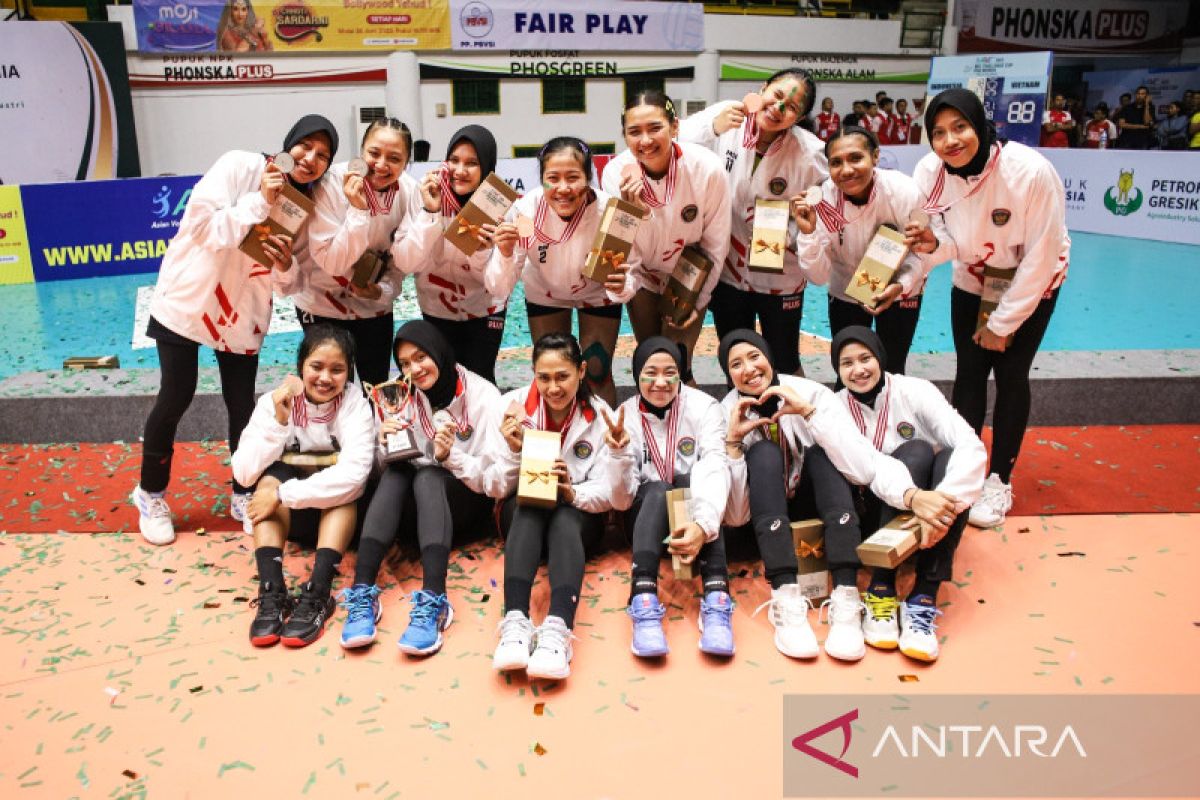 Voli putri Indonesia kalah dari Vietnam pada AVC Challange Cup 2023