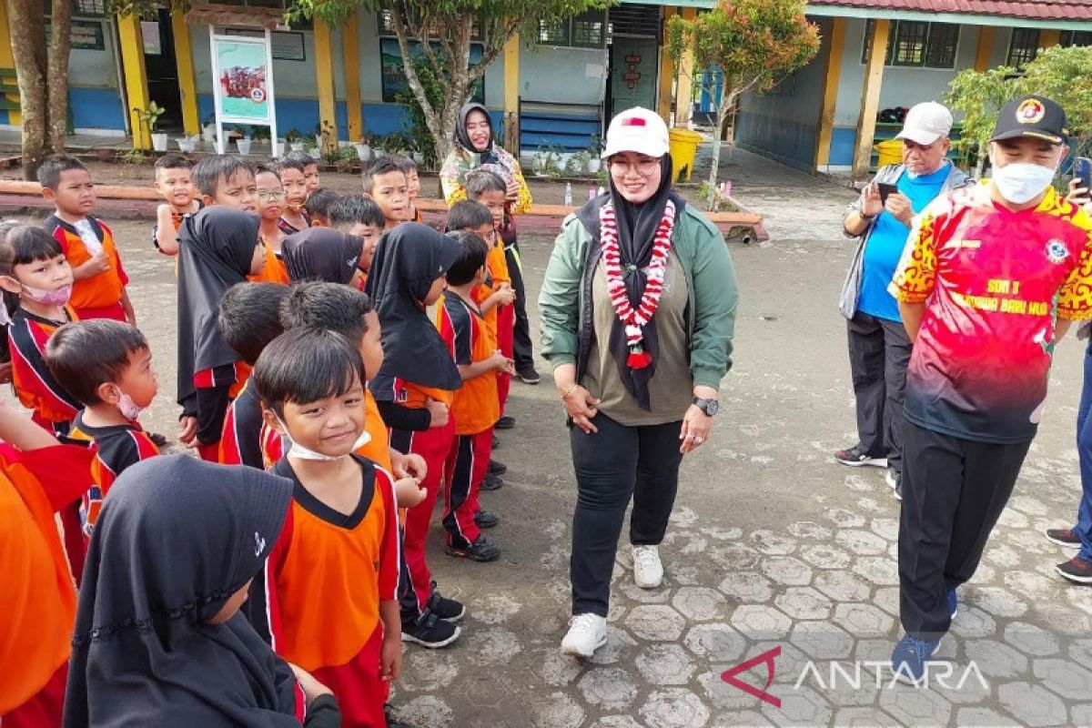 Sekolah berperan menanamkan pola hidup sehat kepada peserta didik