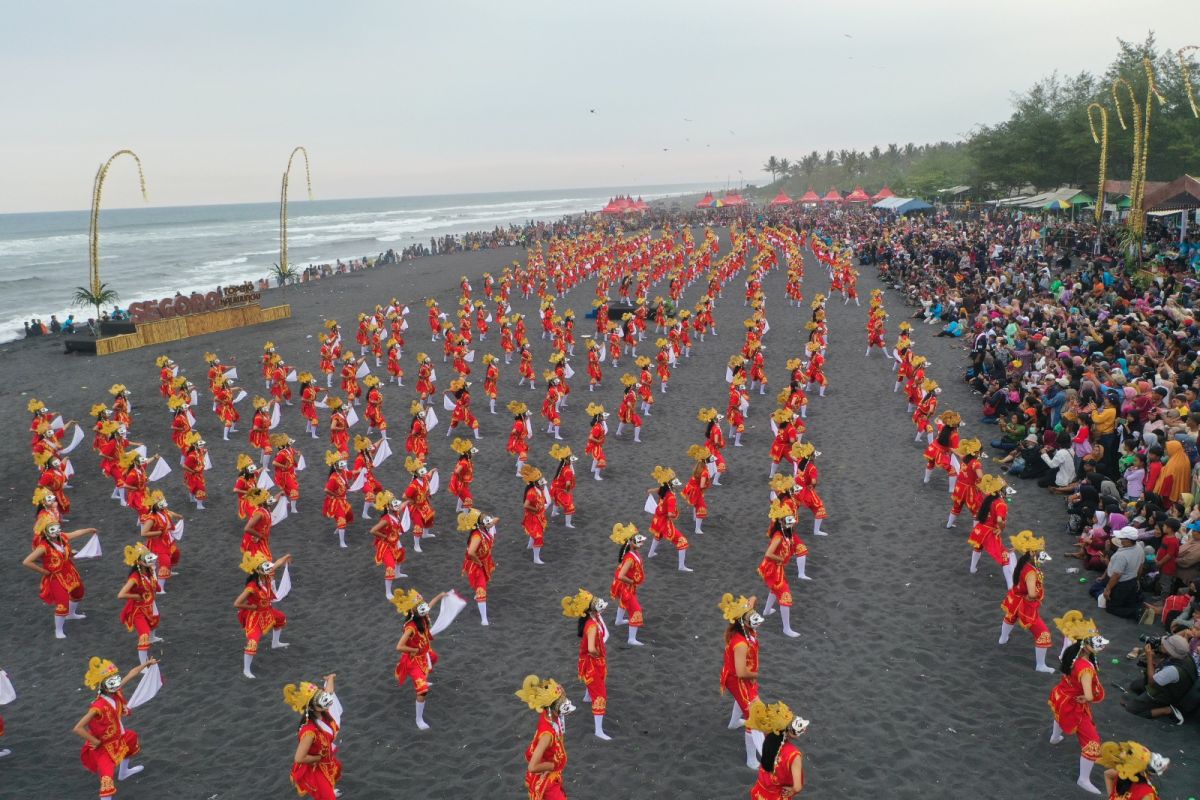 Festival Segoro Topeng Kaliwungu bangkitkan pariwisata Lumajang