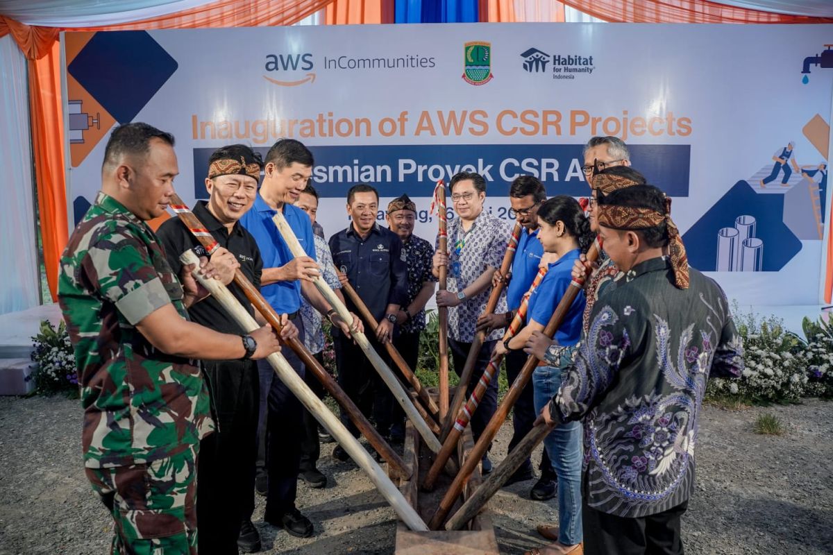 Habitat Indonesia dan AWS gelar program CSR bagi warga Karawang