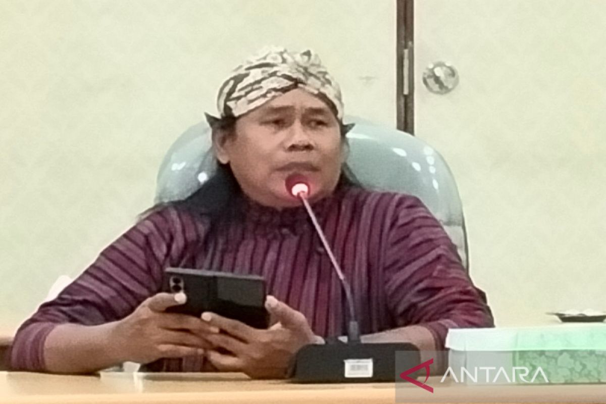 Dispar Kulon Progo minta PKL menempati Plaza Kuliner Glagah