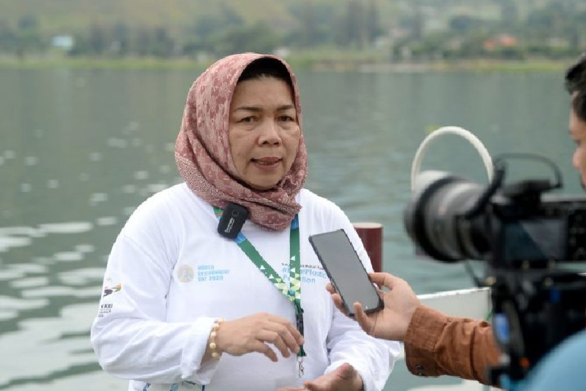 Kadis LHK Sumut: Penggunaan  ekoenzim perbaiki kualitas air Danau Toba